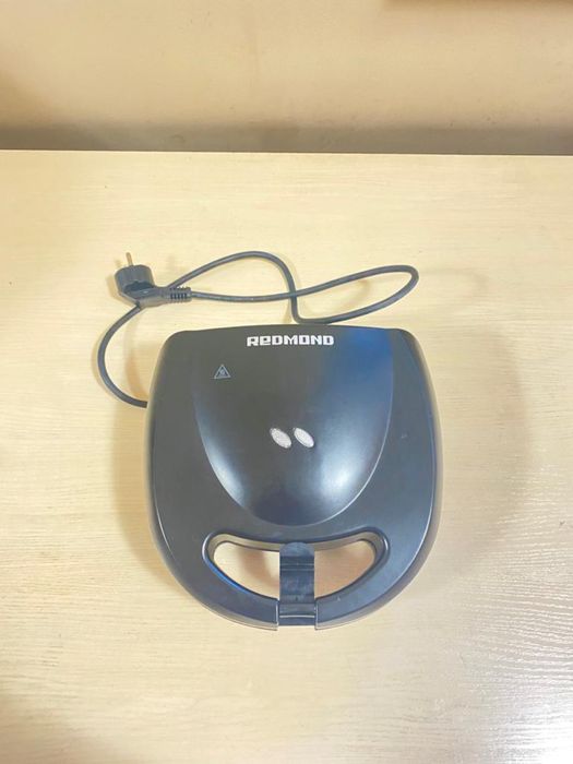 Продам вафельницу, мультипекарь