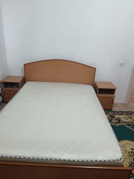 Продам спальный гарнитуру