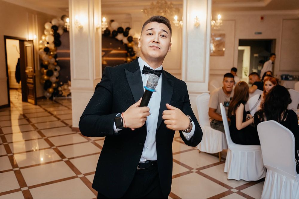 Ведущий мероприятий