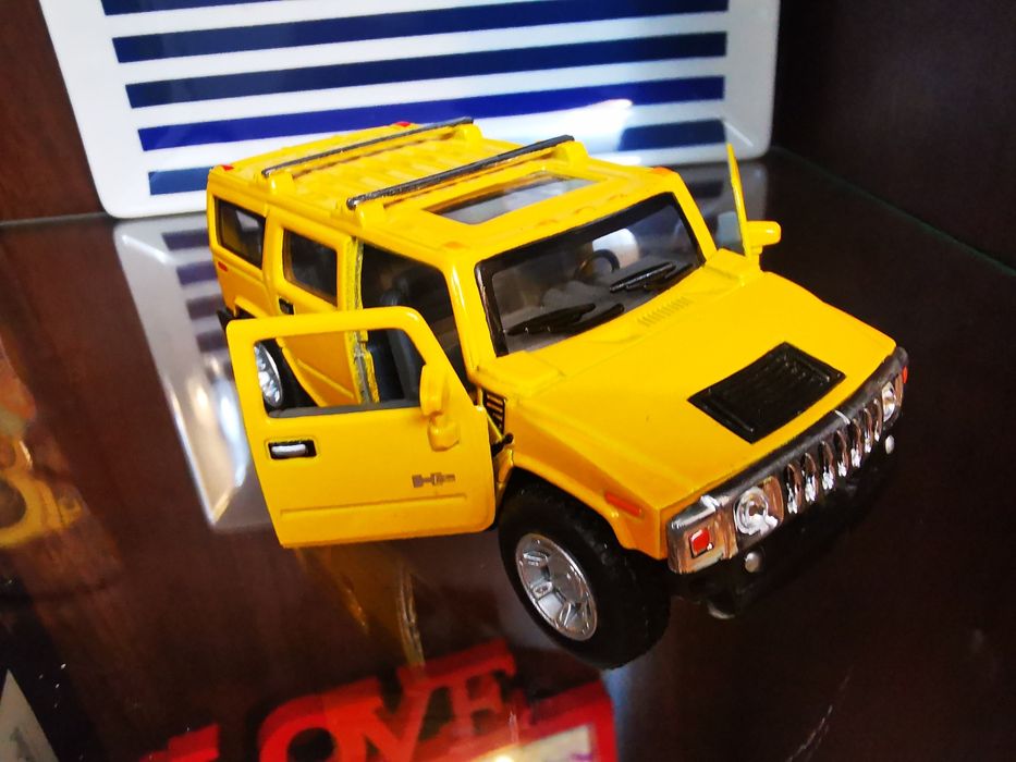 Macheta HUMMER yelow edition 1:40
