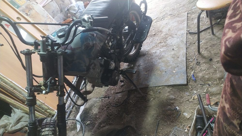 Мотоцыкл улар 200