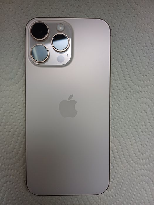 iPhone 16 pro max