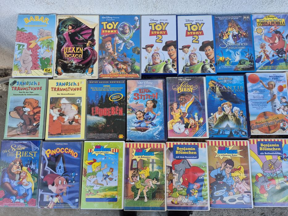 Vând Lot 50 casete video VHS originale colectie, filme de Animație