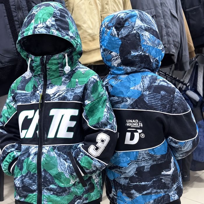 Продам 2 куртки на 13-15л