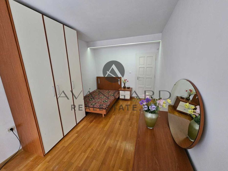 Продава се Тристаен апартамент в Пловдив, Кършияка - 134 кв.м за 2090 €/кв.м - Снимка #9