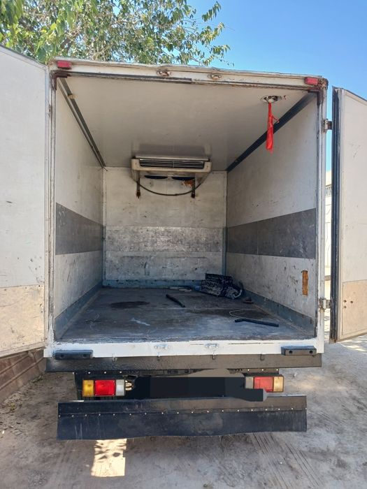 Isuzu xolodilnik kuzof sotiladi