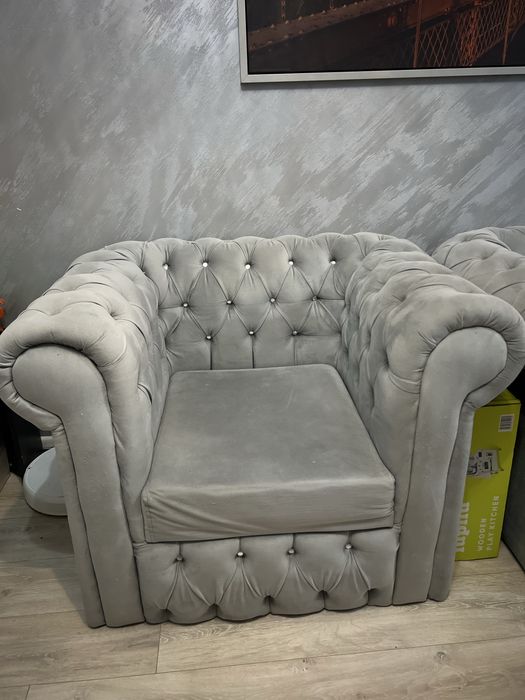 Set canapea extensibila, fotolii si masuta