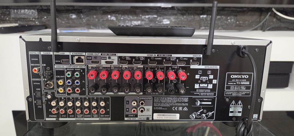 Receiver defect Onkyo TX-NR686 Atmos Bluetooth Wifi Phono ARC