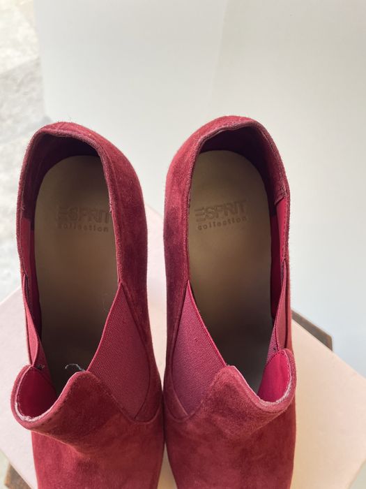 Pantofi / Botine Esprit visinii cu toc piele intoarsa