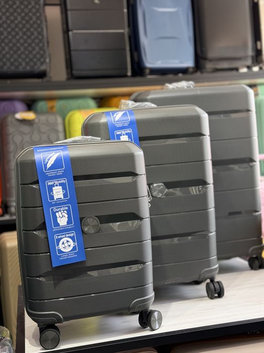 Чемодан  (противоударный)