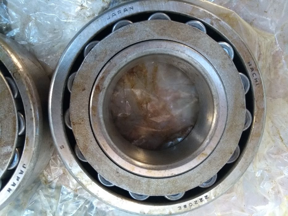 лагер 22208Е - 2 бр.