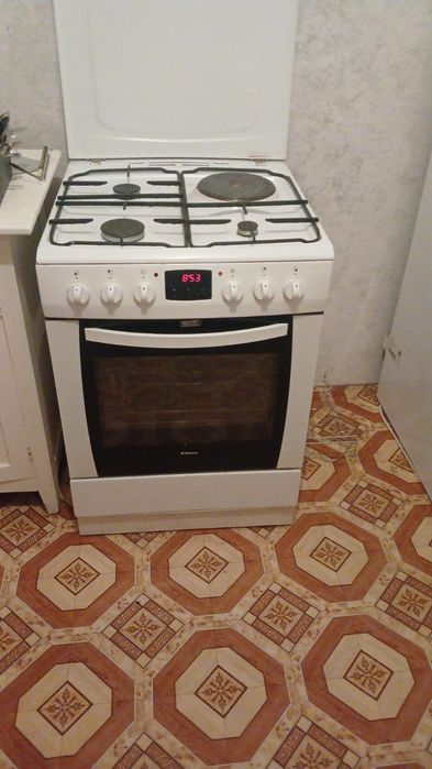 Продам газ плита  комбинированный