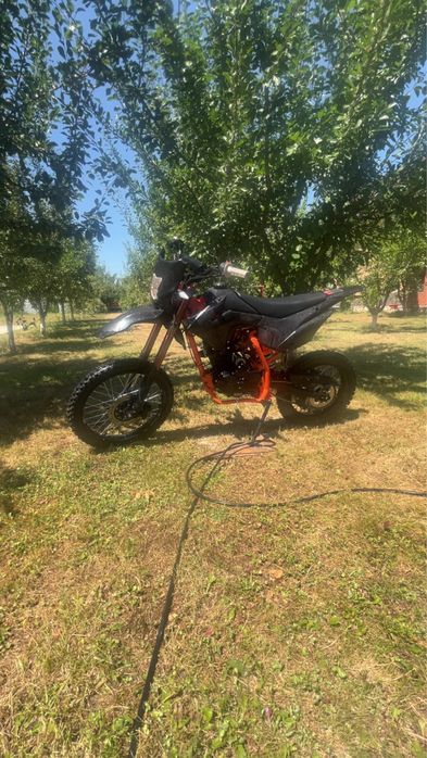 Vand cross 150 cc aproape nou