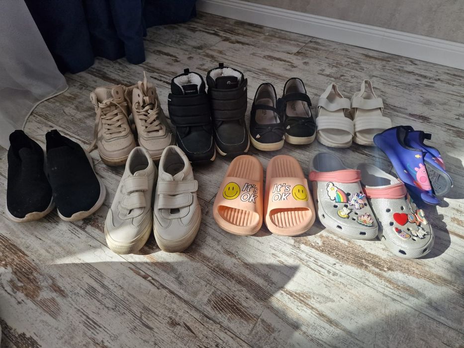 Отдам за два киндера