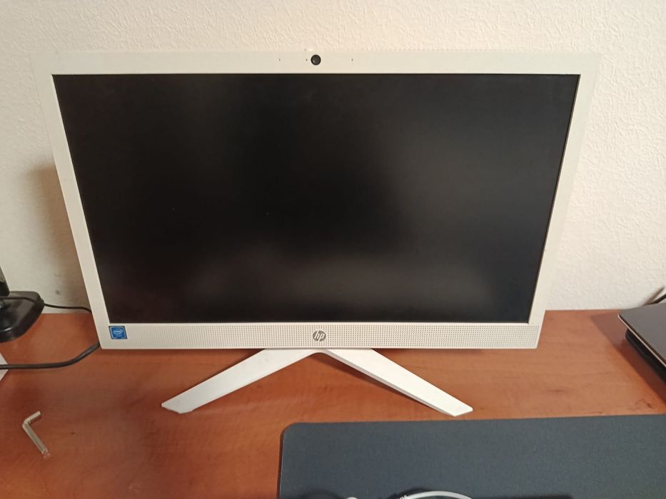 Моноблок HP (Celeron J4025 / 4GB / 1TB) + Свежая Windows 10 Pro