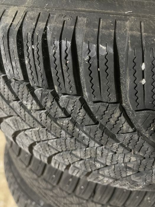 Jante BMW seria 3, R16, anvelope de iarna folosite 1 sezon !