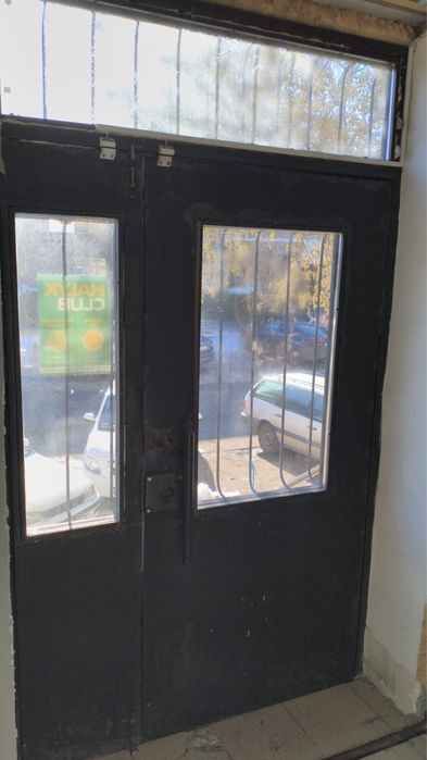 Дверь металлическую продам