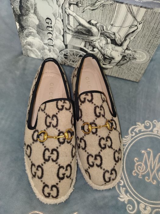 Женские лоферы Gucci