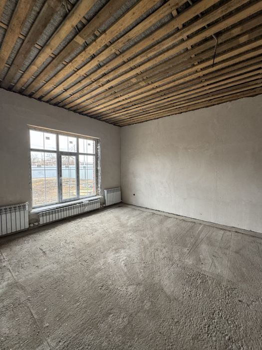 Асан новый дом возле школы