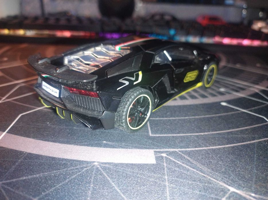 Macheta Lambo Scara 1:32