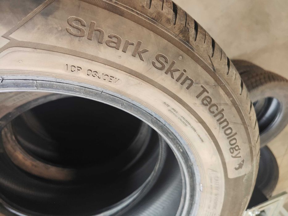 2бр.летни гуми 205/60/16 Uniroyal