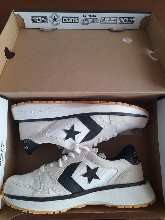 Converse чисто нови