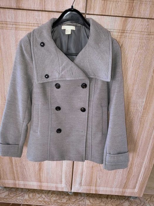 Palton H&M marimea 40, in stare foarte buna