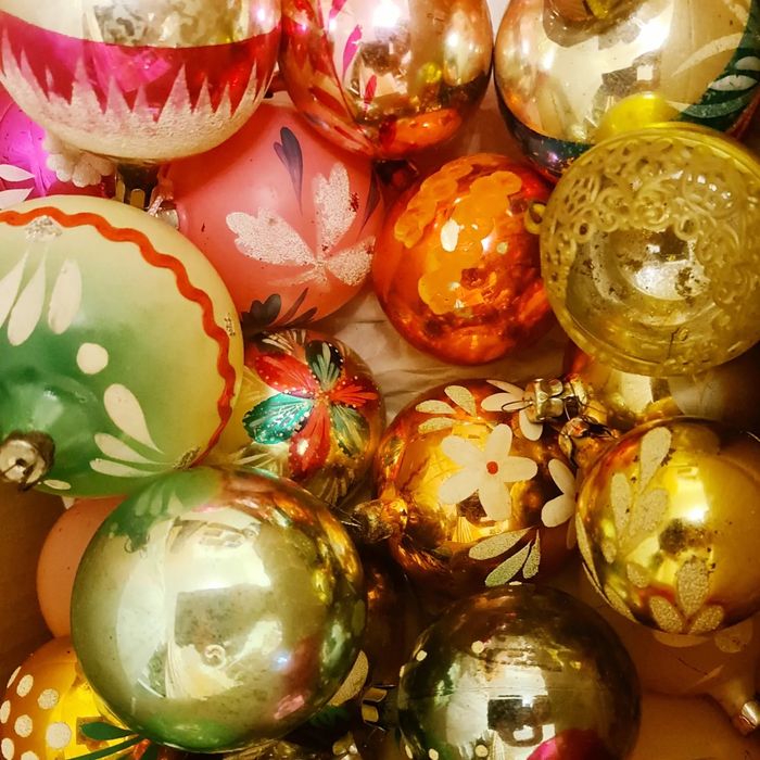 Ёлочные игрушки.