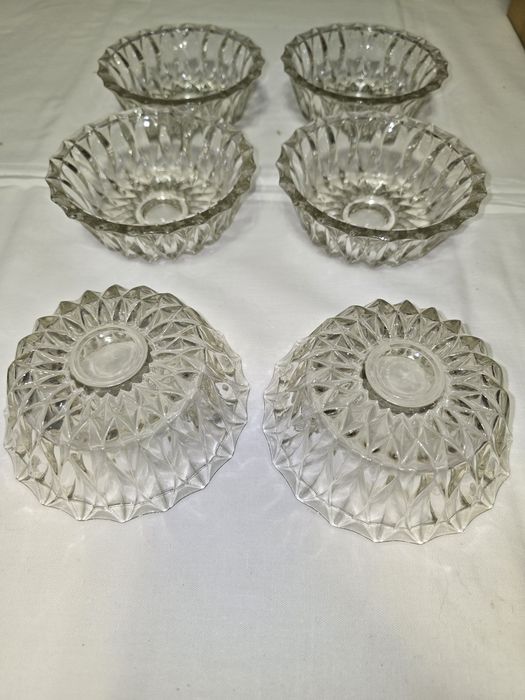 Set 6 boluri pentru desert