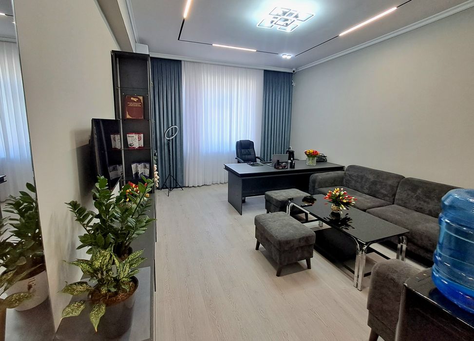 Uy arendaga beriladi.