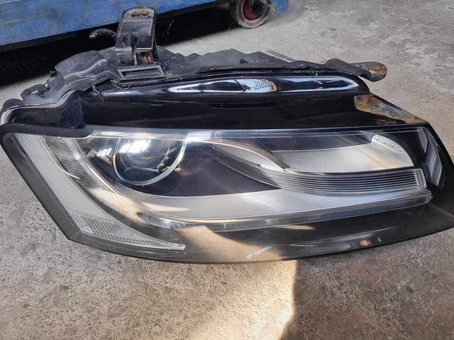 Far dreapta complet cu module xenon Audi A5 8T 2008 - 2011