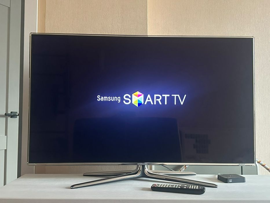 Продам телевизор Samsung smart
