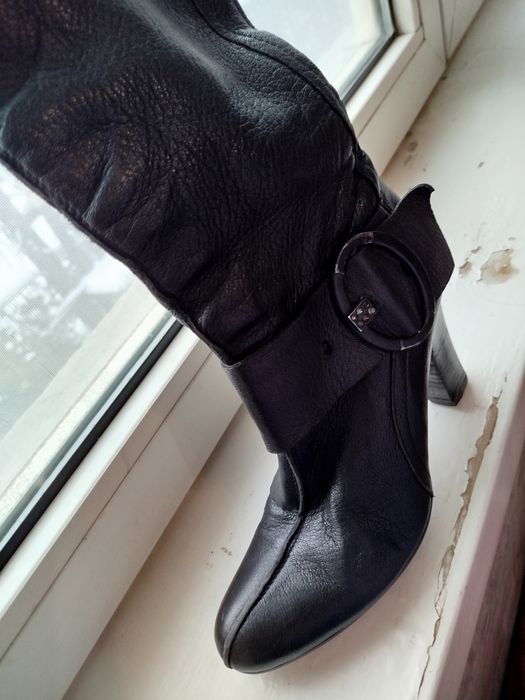 Продаю сапоги женские,демисезонные, весна,/осень! Натуральная кожа