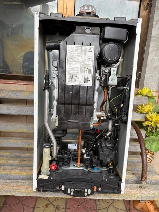 Centrala Ariston Cares premium 24 kw