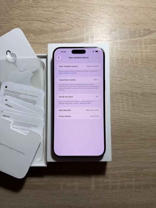 Iphone 15 Pro Max, 512 gb , bat.84% - titanium black, sticla spate fisurata