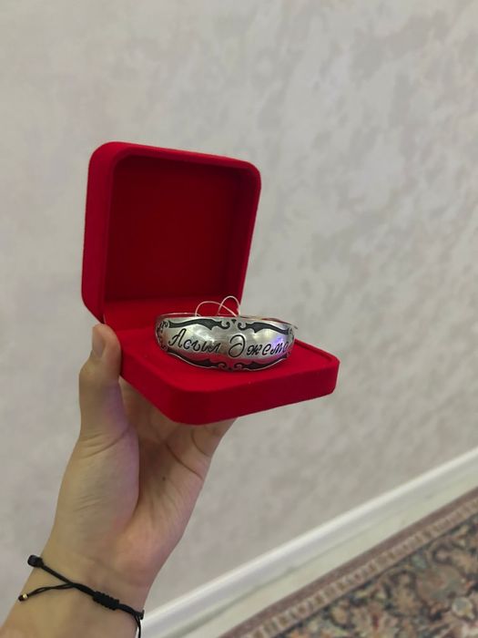 Кумис билезик новый этикеткамен