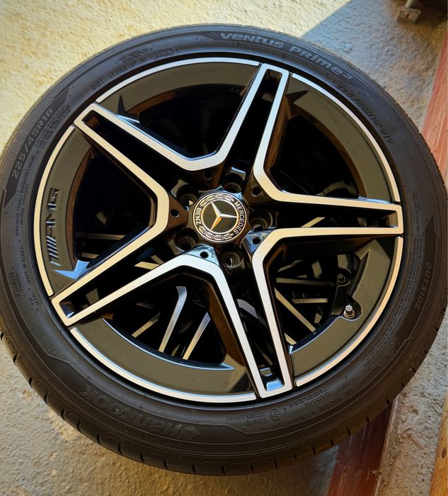 Jante  Mercedes AMG cu 225/45/18 Vară Dot2023 A B C-Class Senzori Pres