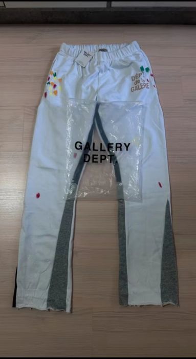 Vand pantaloni flared gallery depth