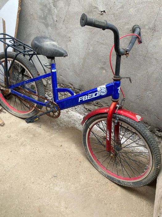 Velosiped sotiladi