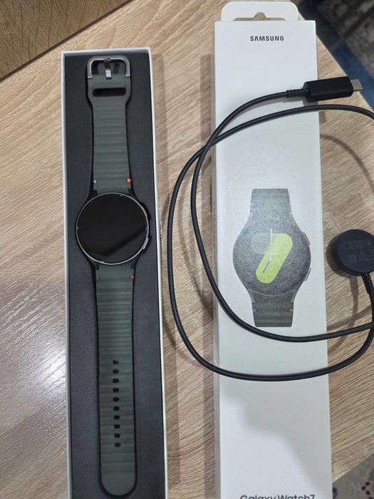 Смарт часы Samsung