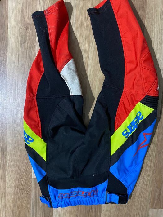Панталони,блуза и ръкавици за мотокрос за деца.