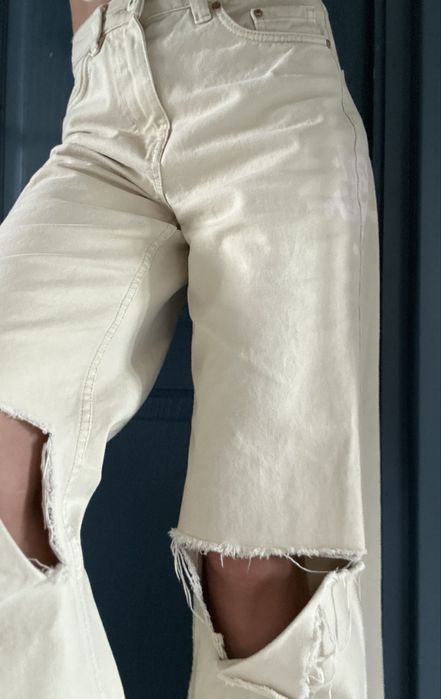 Pantaloni S rupti talie inalta