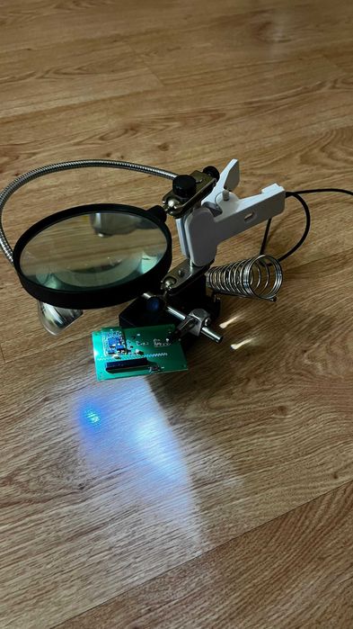 Лупа. Третья рука. Держатель