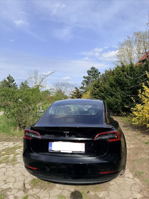 Tesla Model 3 Standard Plus, 2020