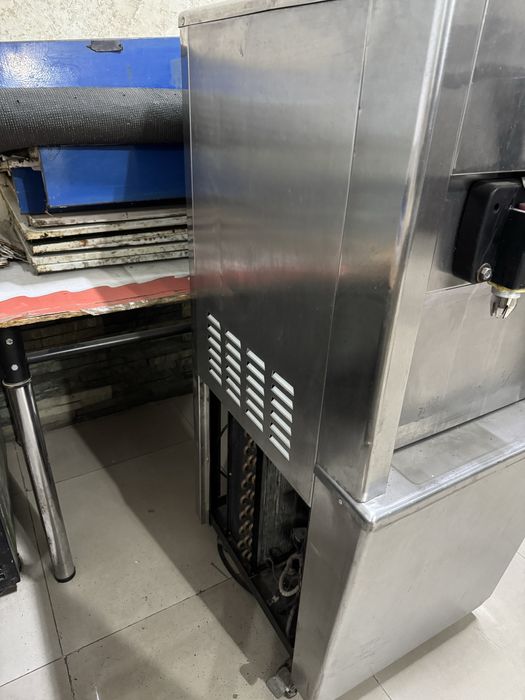 Продам фризер…..