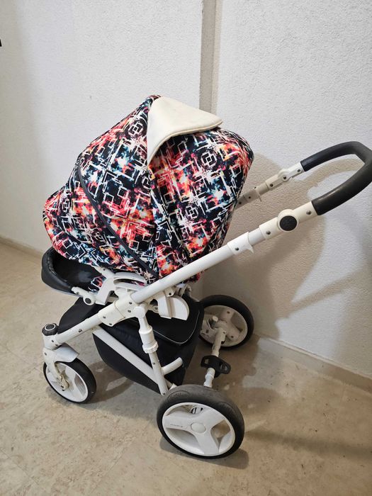 Бебешка количка BEXA Cube 2 в 1