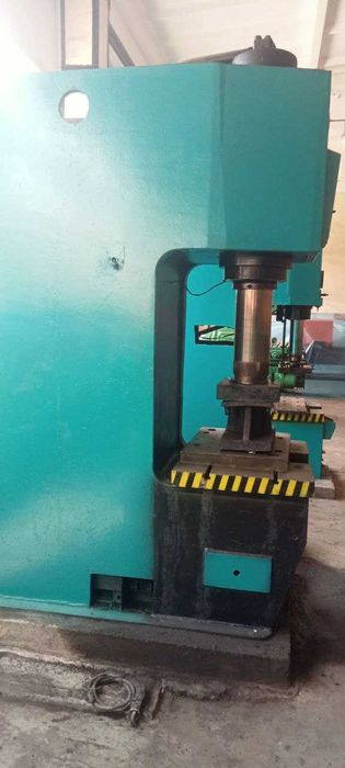 Гидравлический пресс П-6328