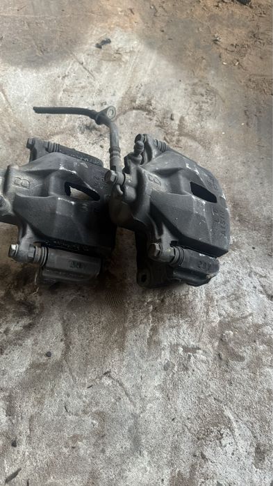 Суппорт Lexus RX 300 Toyota Highlander