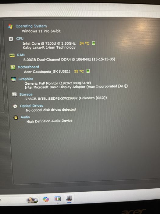 Laptop TravelMateX Ultrabook AcerX349 ; I5 Gen 7 ; SSD 256 ; 8 GB RAM