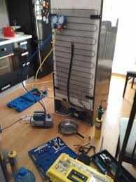 Ремонт холодильников и морозильных камер.